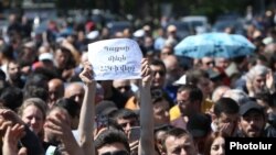 Протесты в Армении, 25 апреля