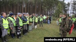 Падчас пошукаў Максіма Мархалюка ў Белавескай пушчы. 23 верасьня 2017 году