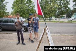 Бел-чырвона-белы сьцяг гарантуе ўвагу да пікета