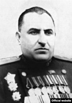 Лаўрэнці Цанава, народны камісар унутраных справаў БССР (1938-1941), міністар дзяржбясьпекі БССР (1943 — 1951). З сайту КДБ Беларусі