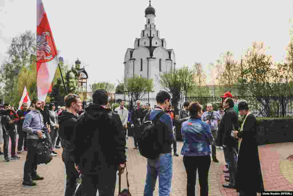 Шэсьце пачалося на пляцоўцы ля Акадэміі навук і скончылася ля капліцы Божай Маці &laquo;Сысканьне загінуўшых&raquo; у парку Дружбы народаў